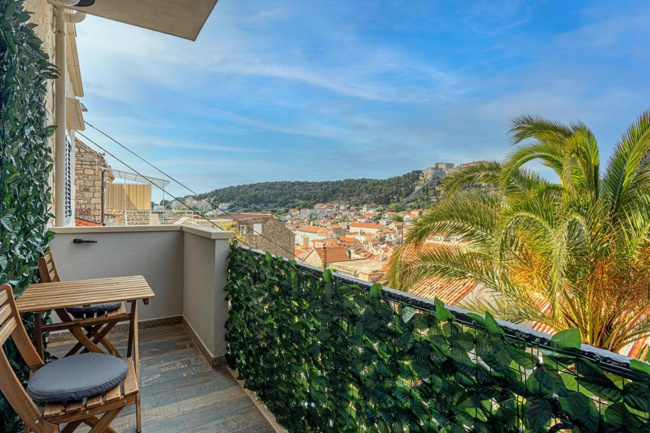Villa Capitis In The Center- Exclusive Apartment Hvar Town Eksteriør bilde